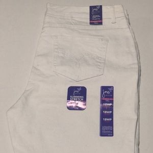 NWT Women’s 18WP White Classic Fit Twill Pants